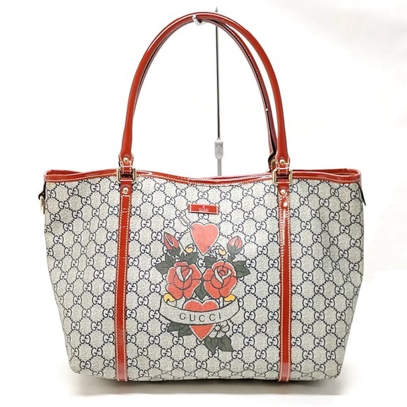 ๐๐๐ฏ GUCCI Supreme Tattoo Heart Navy Blue PVC Tote Hand Bag - Picture 1 of 10